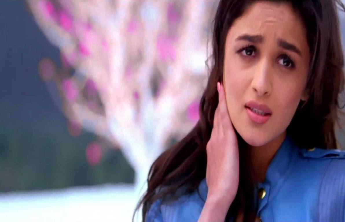 Alia Bhatt In Student Of The Year Hd