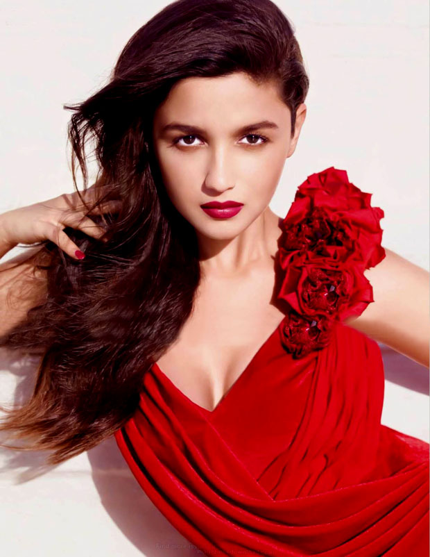 Alia Bhatt Kiss