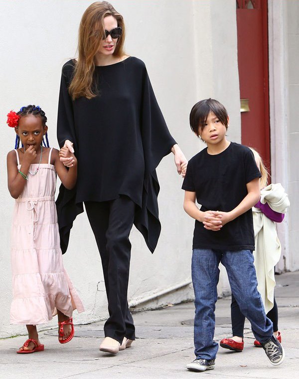 Angelina Jolie Kids Photos