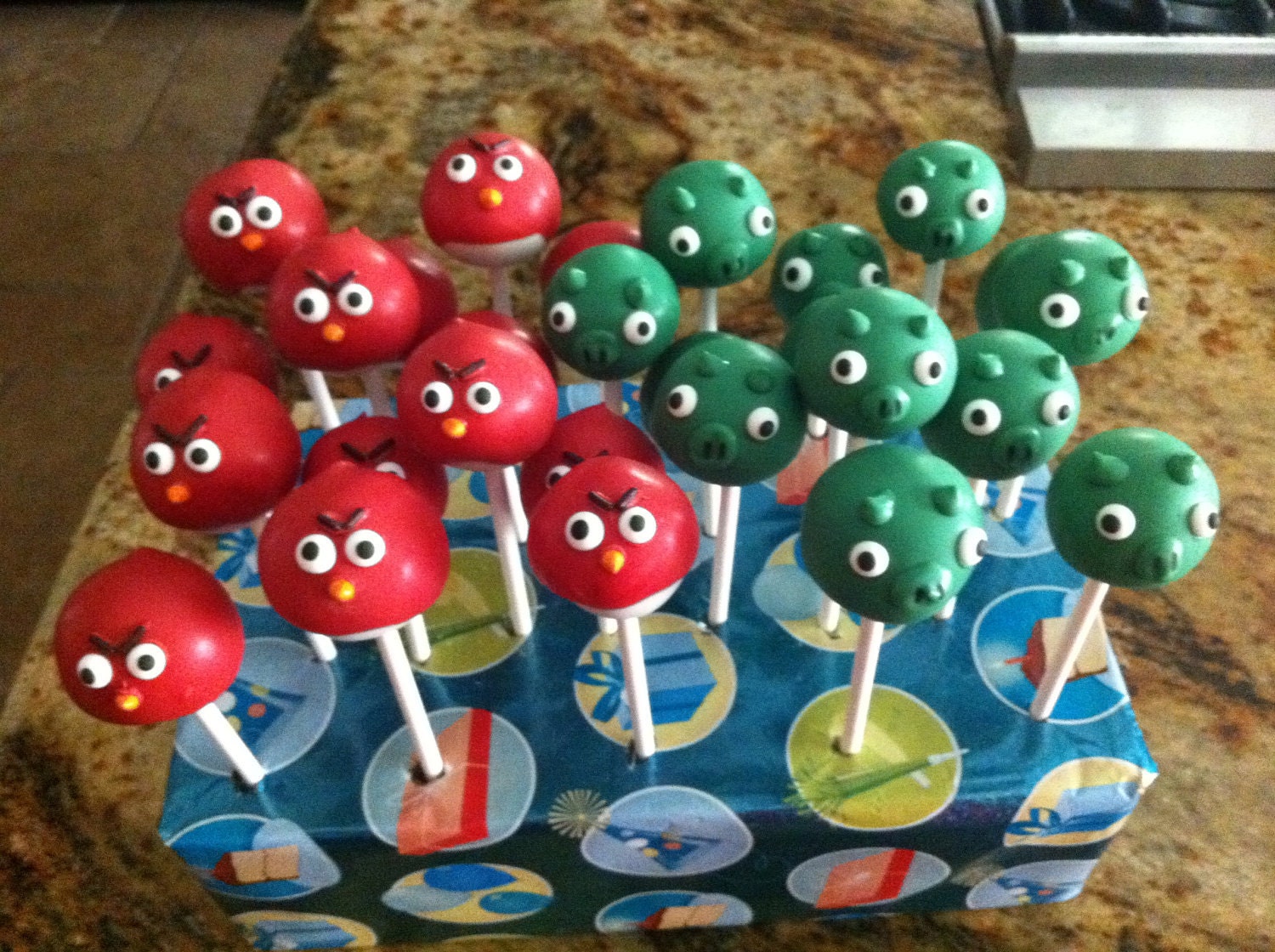 Angry Birds Cake Pictures