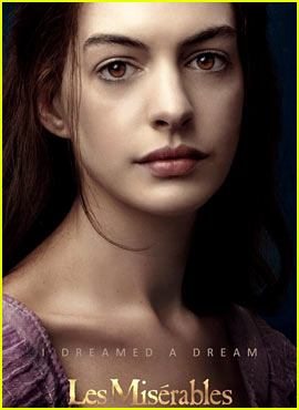 Anne Hathaway Les Miserables Flashes Photographers