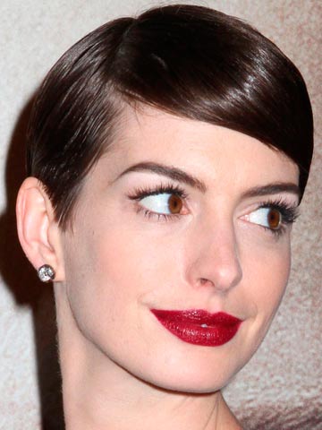 Anne Hathaway Malfunction Photo