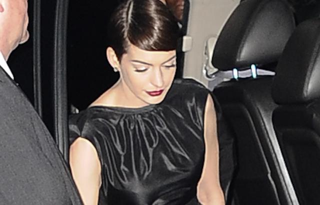 Anne Hathaway Malfunction Wardrobe