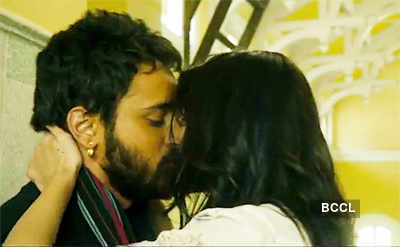 Anushka Sharma Hot Kiss Video Online