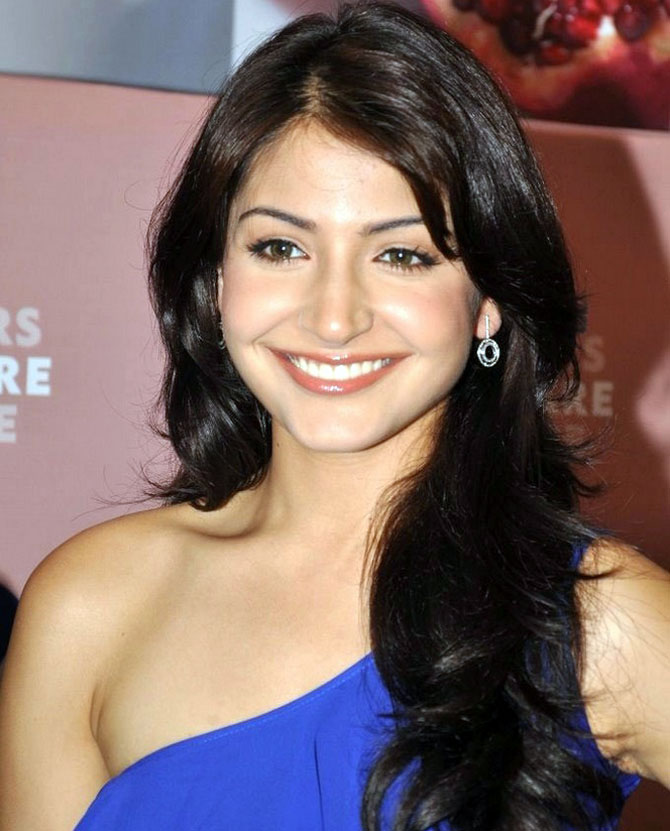 Anushka Sharma Hot Photos