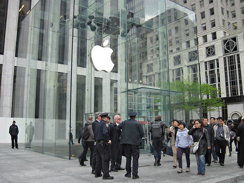 Apple Store New York Inside