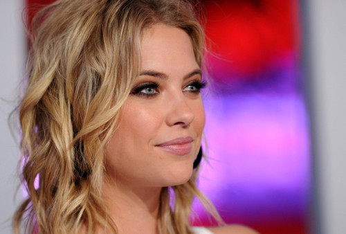 Ashley Benson Hair Short