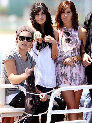 Ashley Tisdale And Vanessa Hudgens And Zac Efron