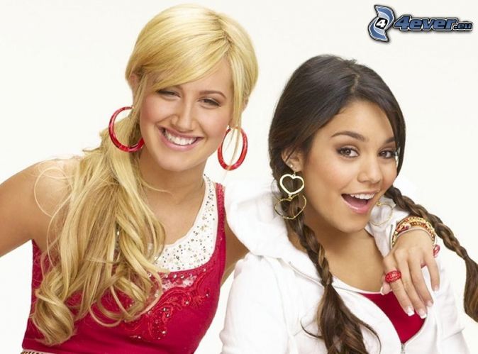 Ashley Tisdale And Vanessa Hudgens Wallpaper