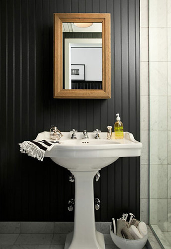 Black And White Art Deco Bathroom