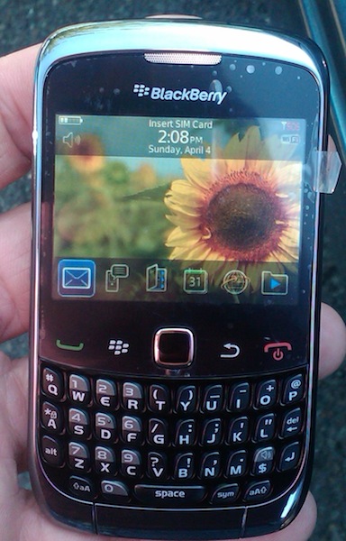 Blackberry Curve 9300 Price In Pakistan 2012