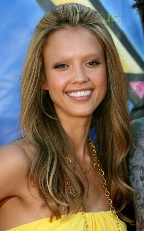 Celebs Without Eyebrows