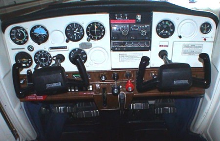 Cessna 152 Cockpit Diagram