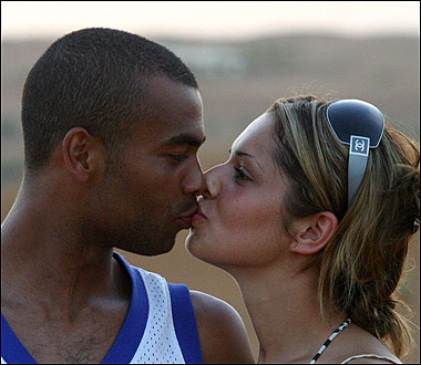 Cheryl Cole And Ashley Cole Kissing
