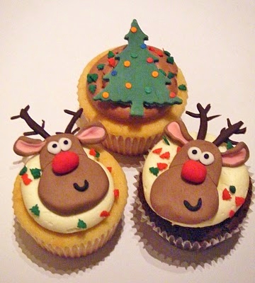 Christmas Santa Hat Cupcakes