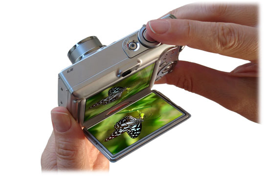 Compact Camera With Viewfinder