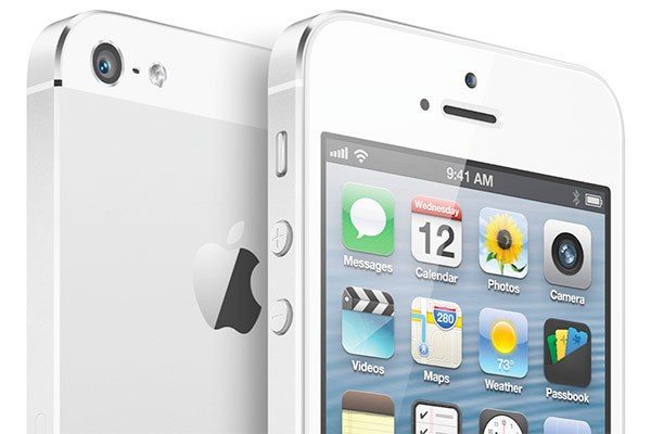 Compare Iphone 5 White And Black