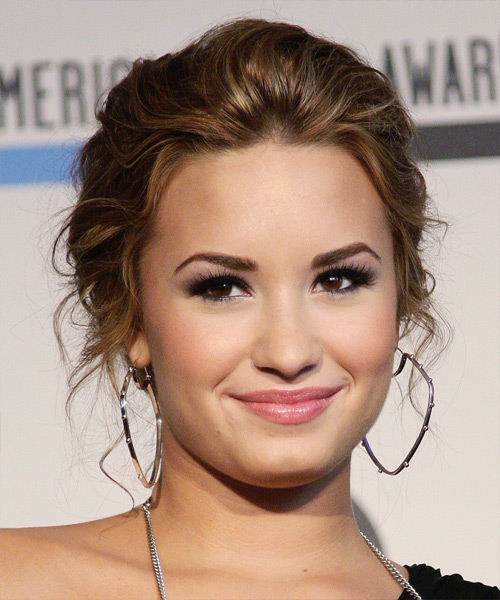 Demi Lovato Hairstyles Short