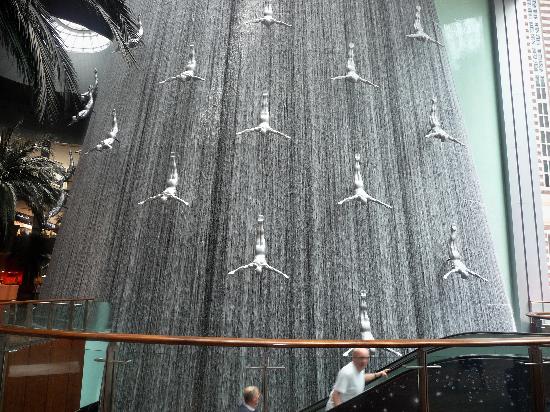 Dubai Mall Fountain Video