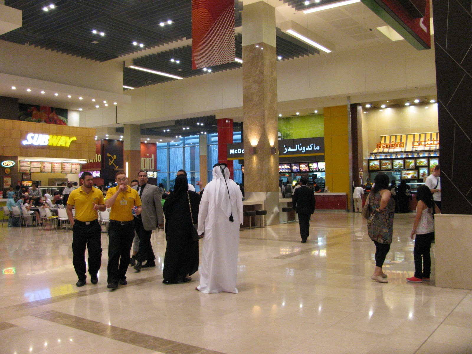 Dubai Mall Shops Pictures