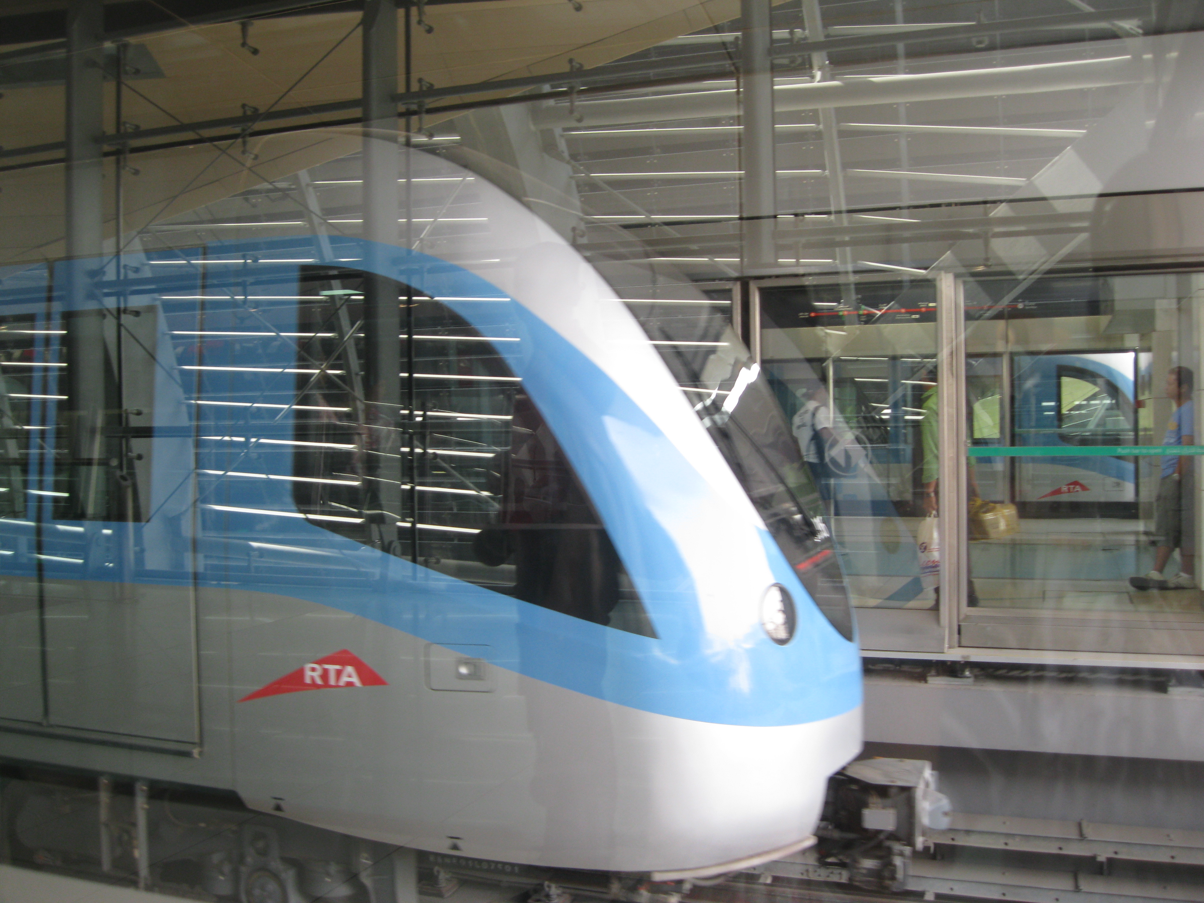 Dubai Metro Train Images