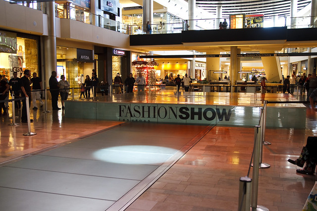 Fashion Show Mall Hours Of Operation