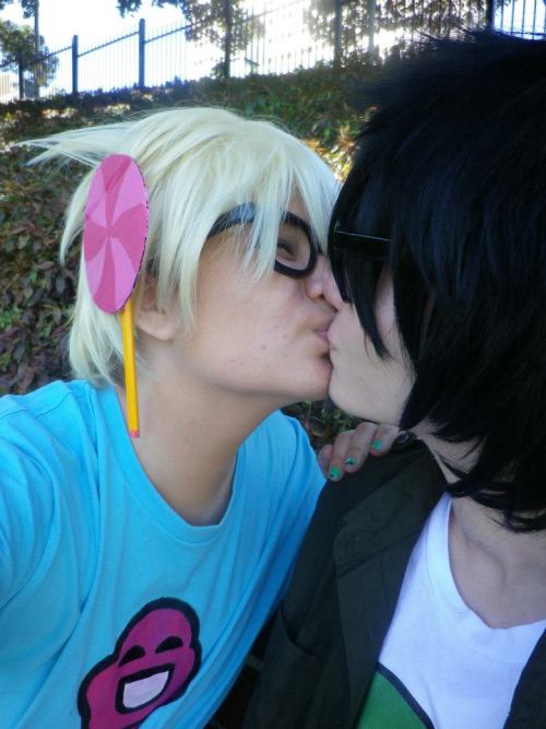 Homestuck Cosplayers Making Out