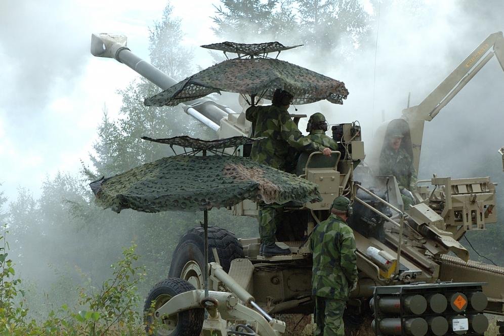 Indian Army Soldier With Gun