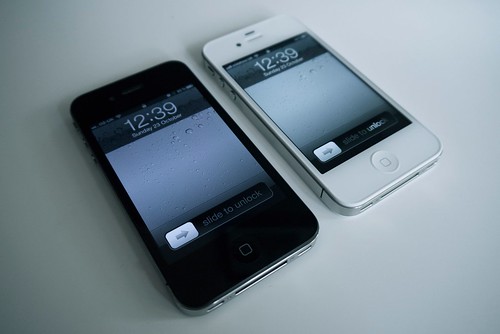 Iphone 4s White Vs Black