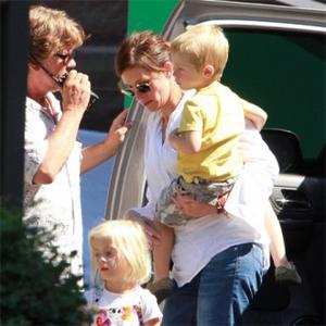 Julia Roberts Children Photos 2011