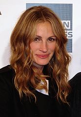 Julia Roberts Perfume Advert