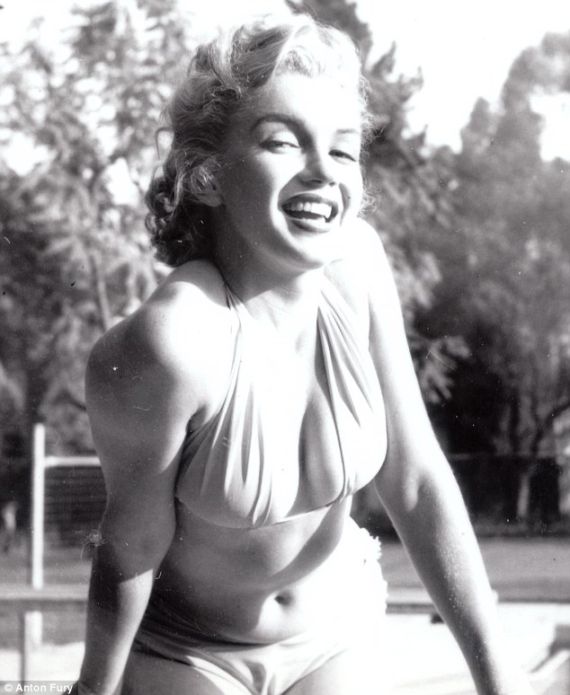 Marilyn Monroe Hot Pictures