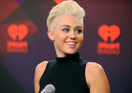 Miley Cyrus Hair Color In Lol