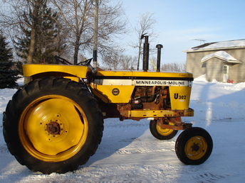 Minneapolis Moline U302 Super