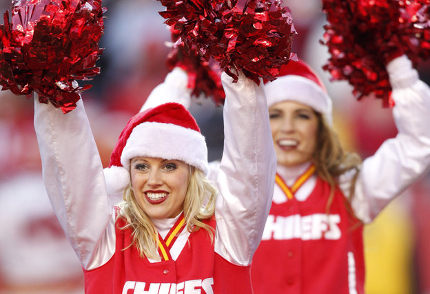 Nfl Cheerleaders Christmas Outfits