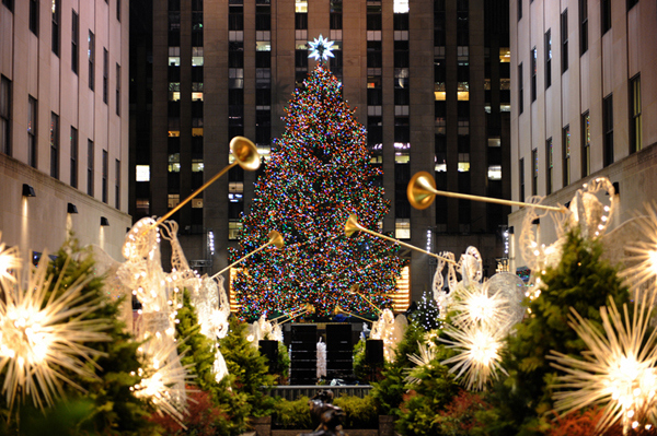 Nyc Christmas Tree 2012 Hours