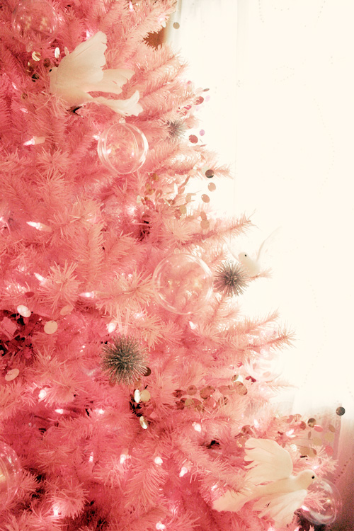 Pictures Of Christmas Trees Decorated In Pink
