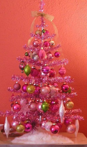 Pictures Of Christmas Trees Decorated In Pink