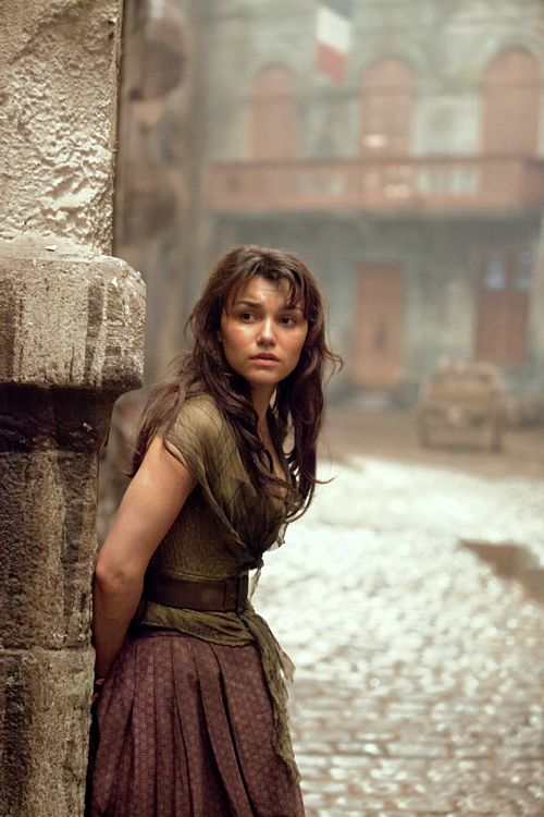 Samantha Barks Eponine Review