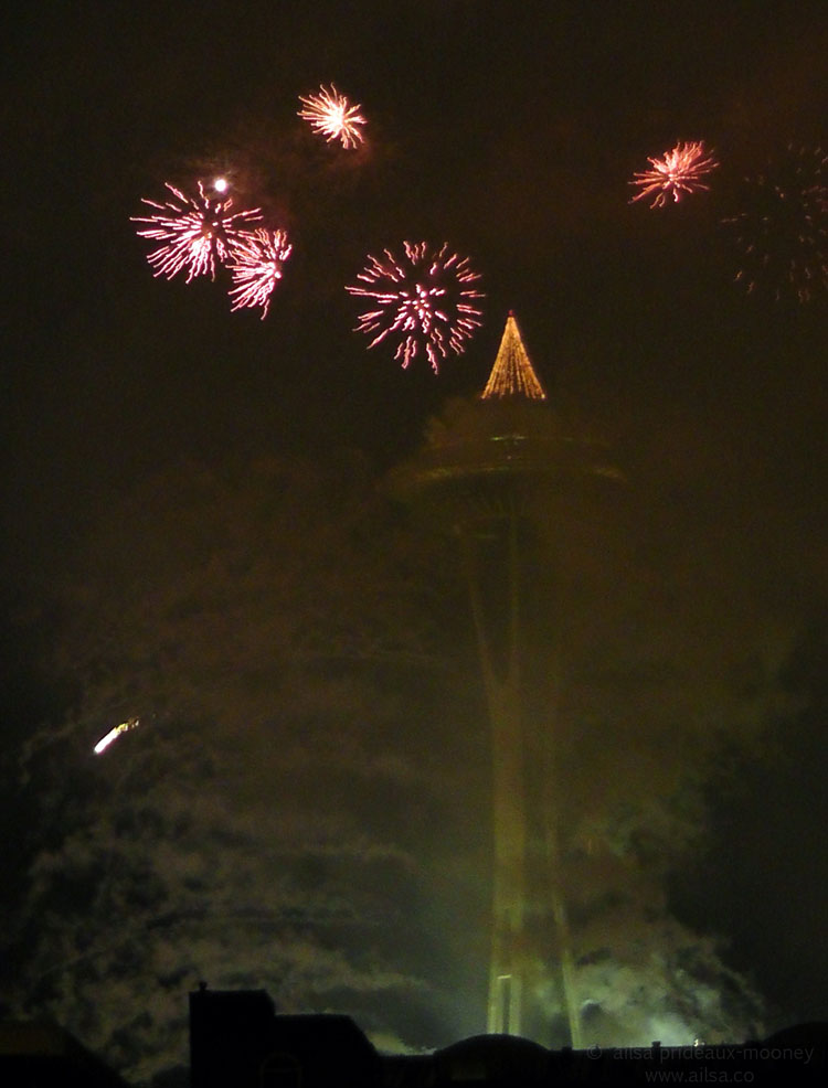 Seattle Space Needle Fireworks New Years 2013