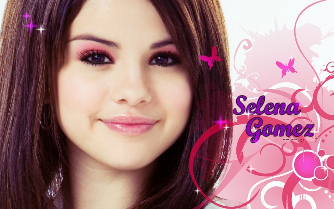 Selena Gomez 2012 Wallpaper