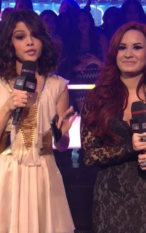 Selena Gomez And Demi Lovato 2012
