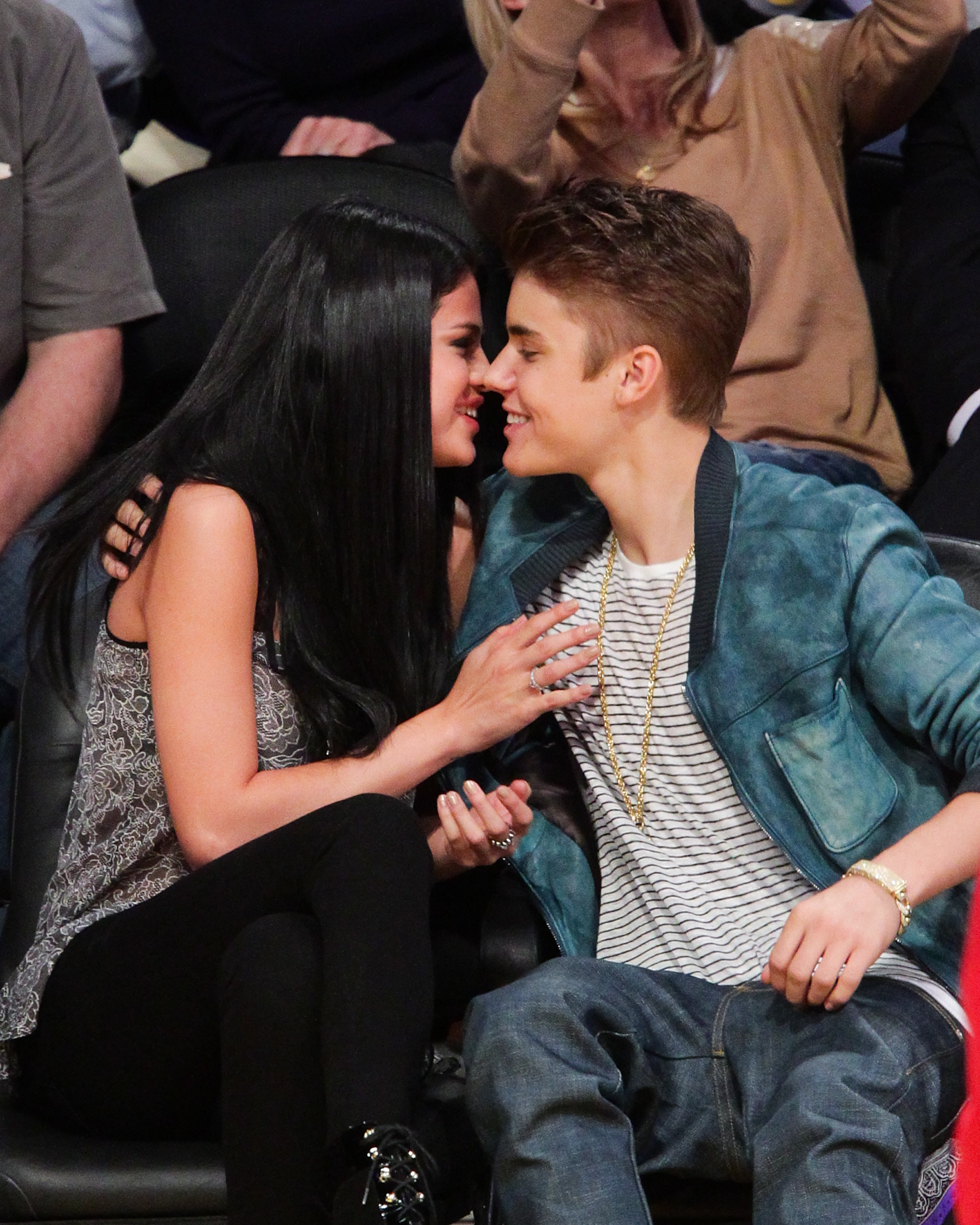 Selena Gomez And Justin Bieber Dating Again