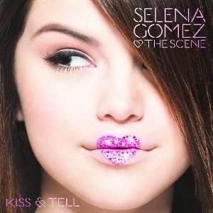 Selena Gomez Hot Kiss Videos