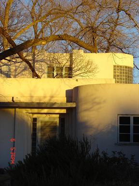 Streamline Moderne Architecture