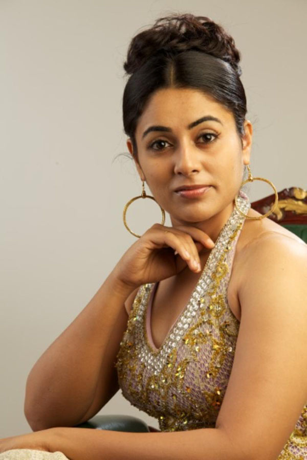 Tamil Actress Lakshmi Menon Images